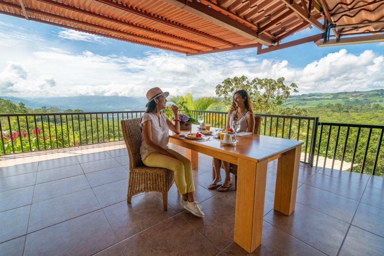 Ladera Hotel Turrialba Exterior photo