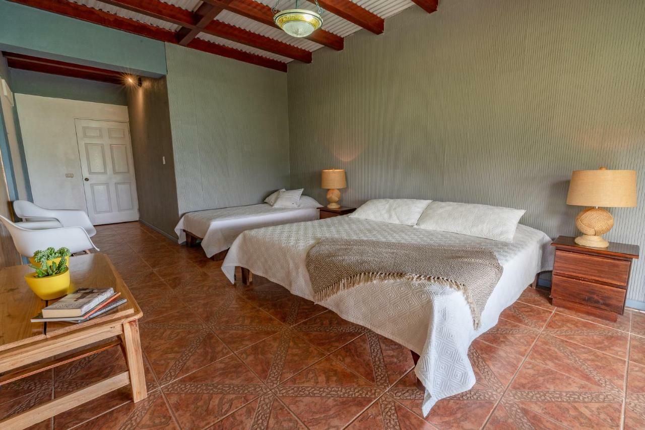 Ladera Hotel Turrialba Exterior photo